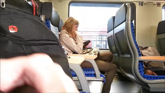 Mamá tetona Nina Elle seduciendo a su videos eroticos borrachas hijastro
