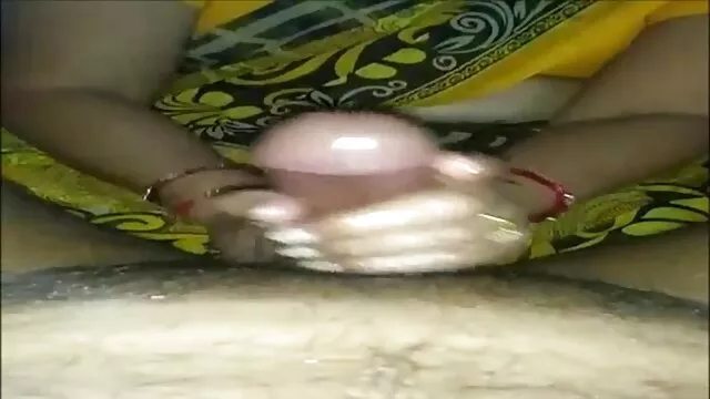 Ella es follada en su boca videos en español eroticos por una polla flácida