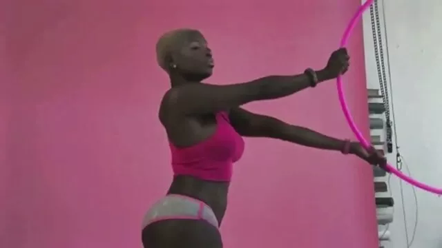 La adolescente eritica xxx checa Lenka. Cámara espía oculta en la ducha