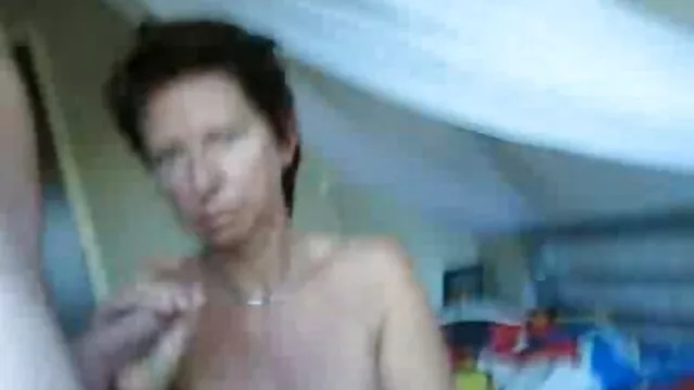 Isida recibe un castigo ropa erotica xxx en el coño