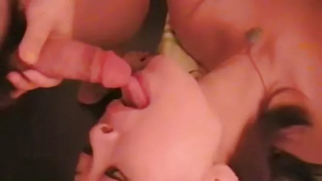 MomsTeachSex- MILF tetona recibe un trío por el día xxx herotico de la madre caliente S8: E4